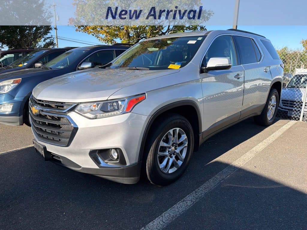 2020 Chevrolet Traverse LT Cloth — photo 1 of 11