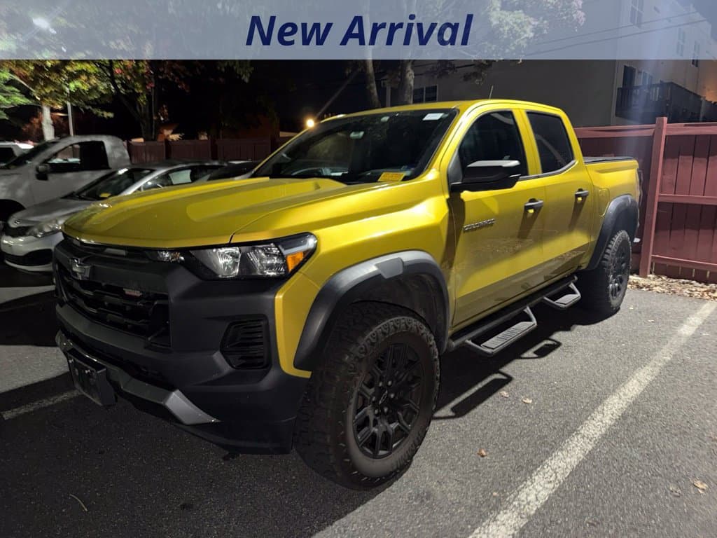 2023 Chevrolet Colorado 4WD Trail Boss — photo 1 of 6