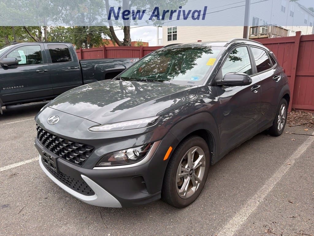 2023 Hyundai Kona SEL — photo 1 of 7