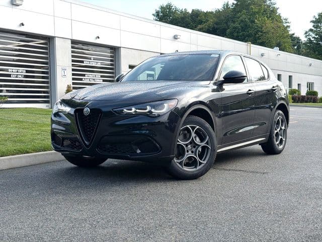 2026 Alfa Romeo Stelvio AWD — photo 1 of 28