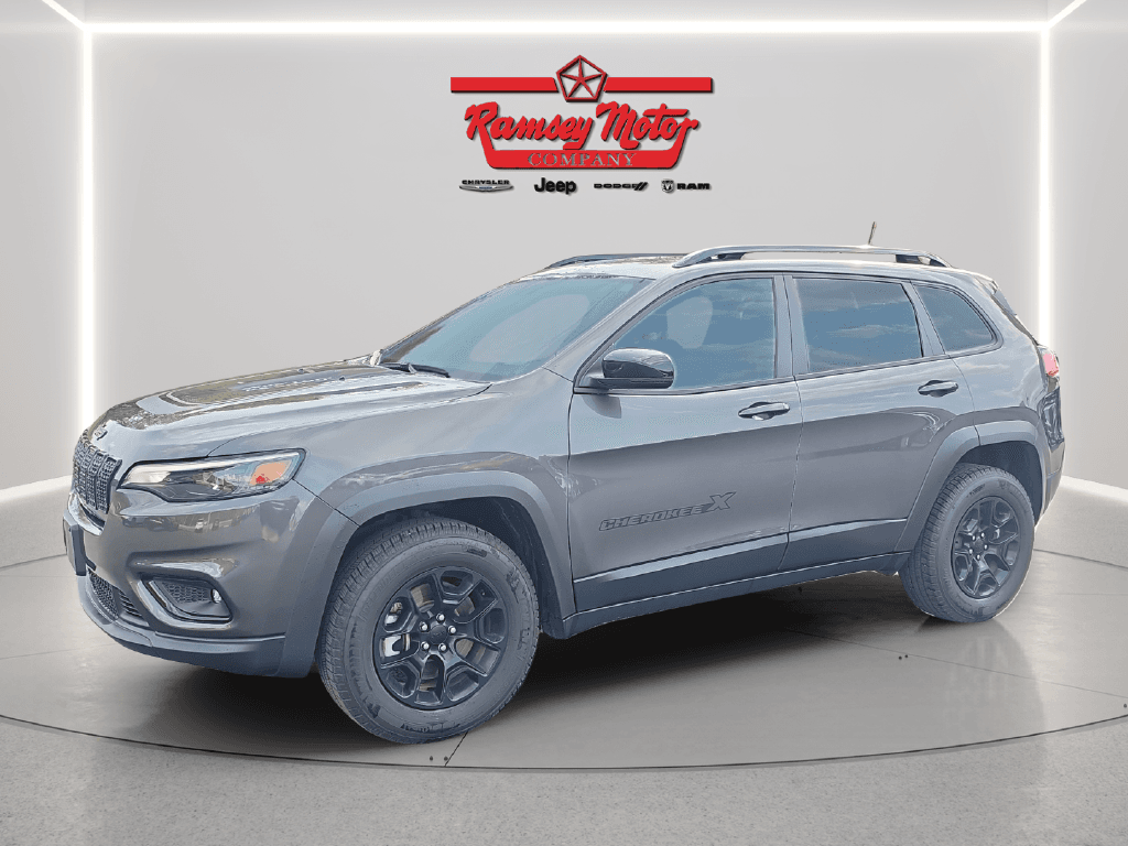 2022 Jeep Cherokee X — photo 1 of 25