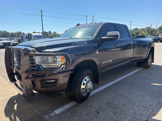2021 RAM 3500 Longhorn — photo 1 of 2