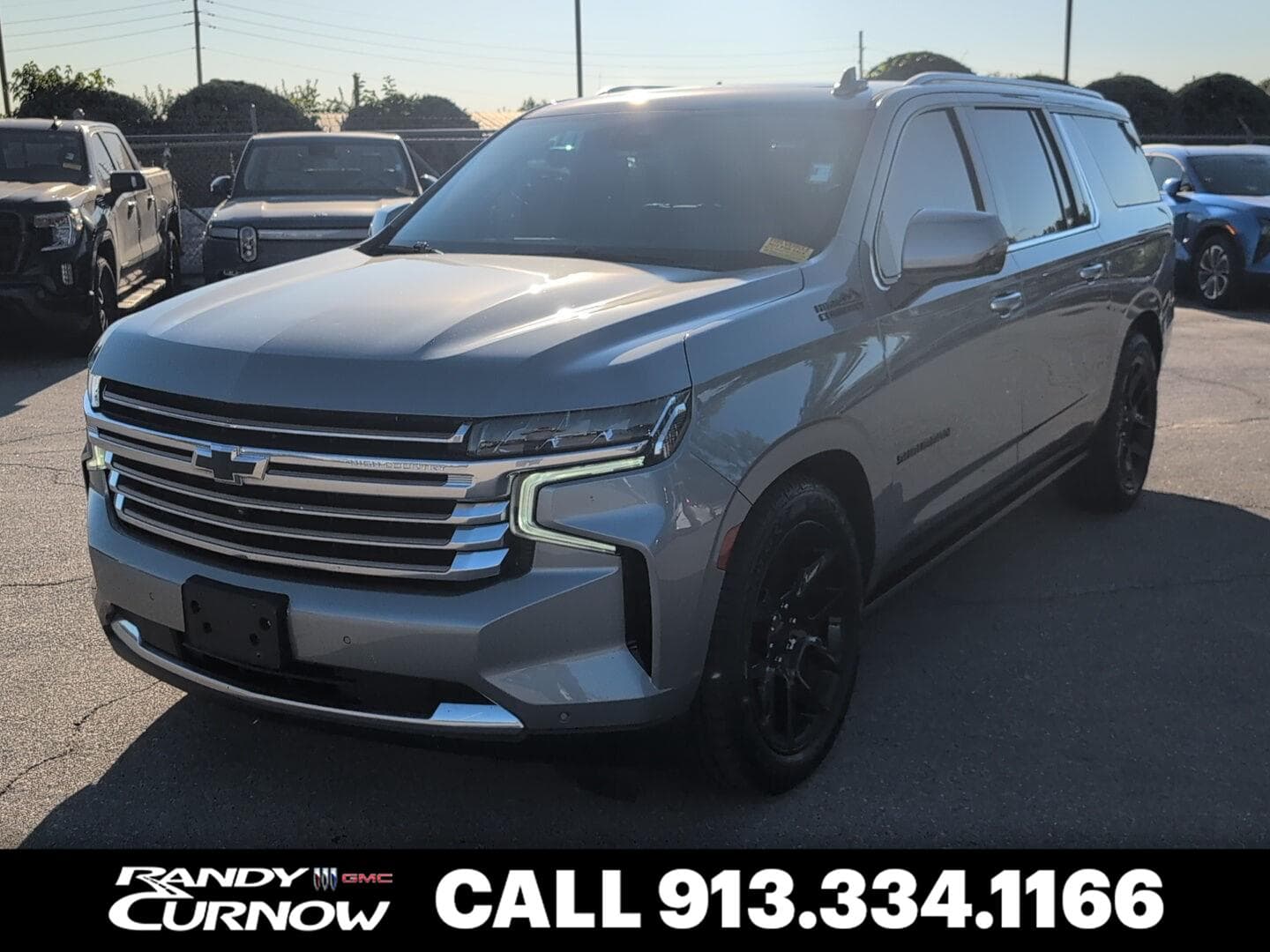 2023 Chevrolet Suburban High Country — photo 1 of 7