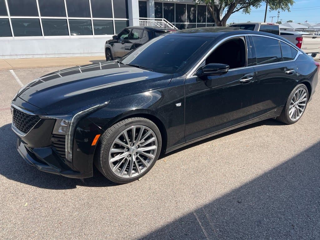2025 Cadillac CT5 Premium Luxury — photo 1 of 20