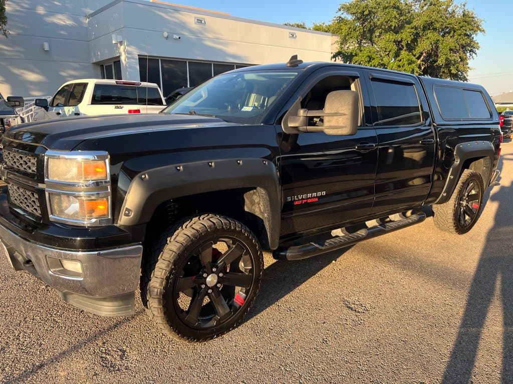 2015 Chevrolet Silverado 1500 LT — photo 1 of 15