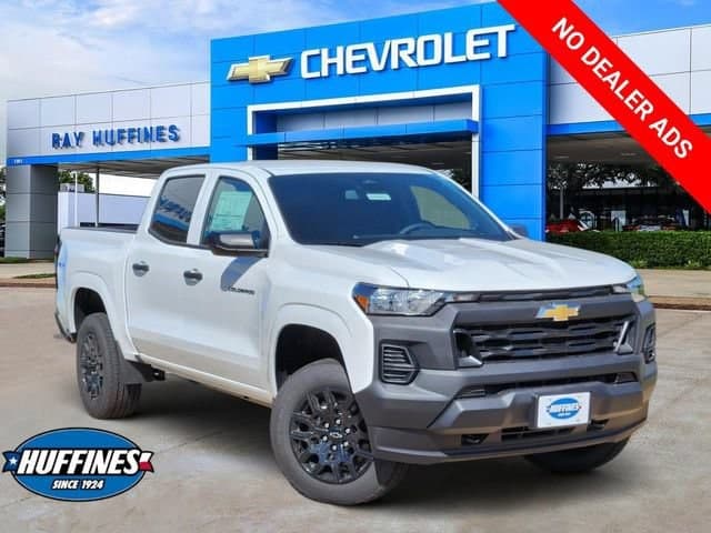 2026 Chevrolet Colorado WT — photo 1 of 32