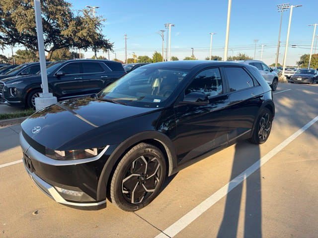2024 Hyundai IONIQ 5 Base — photo 1 of 8