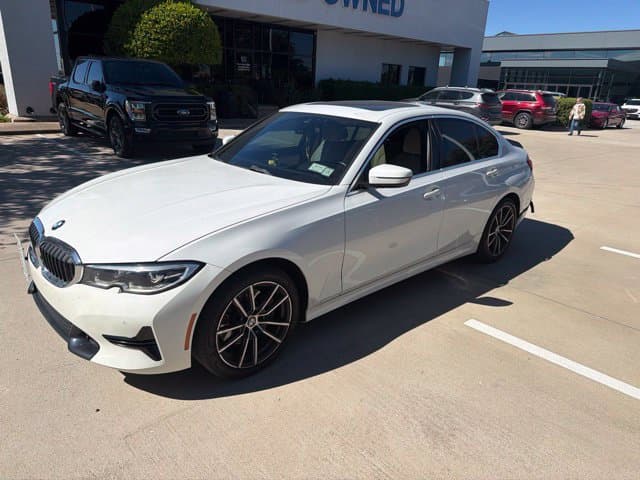 2020 BMW 3 Series 330i xDrive — photo 1 of 9