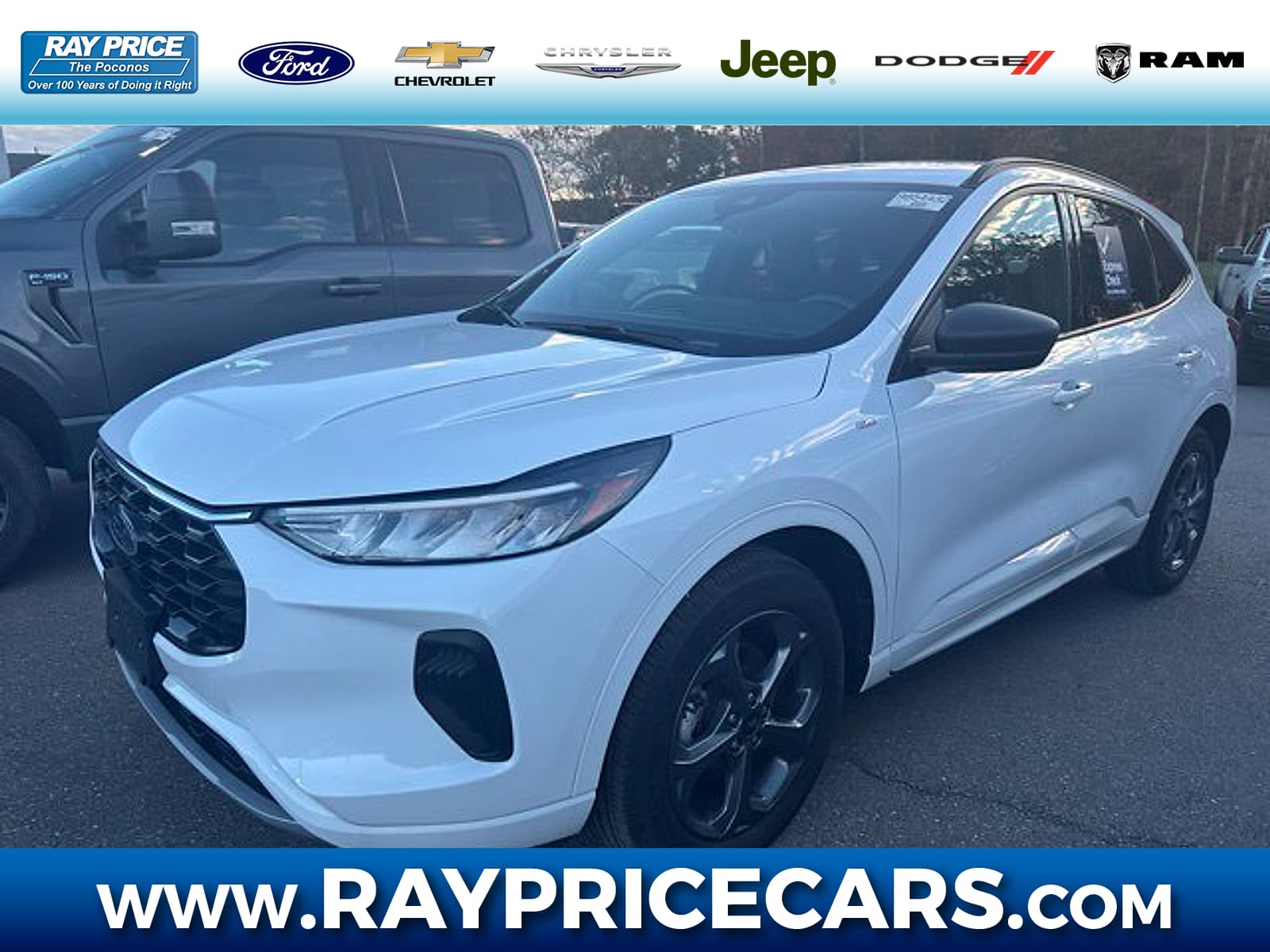 2023 Ford Escape ST-Line — photo 1 of 20