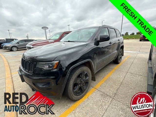 2021 Jeep Grand Cherokee L Laredo — photo 1 of 10