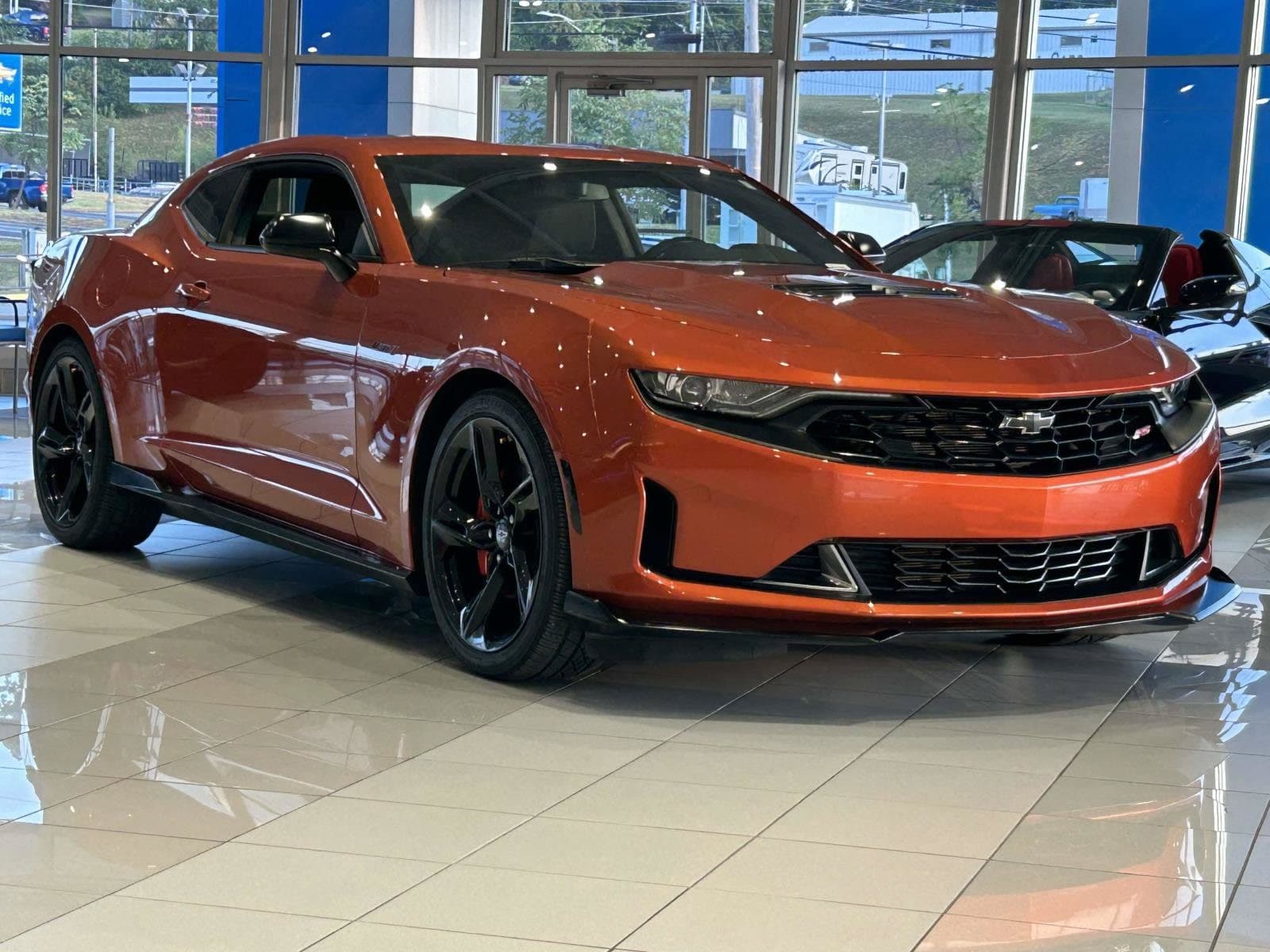 2022 Chevrolet Camaro LT1 — photo 1 of 25