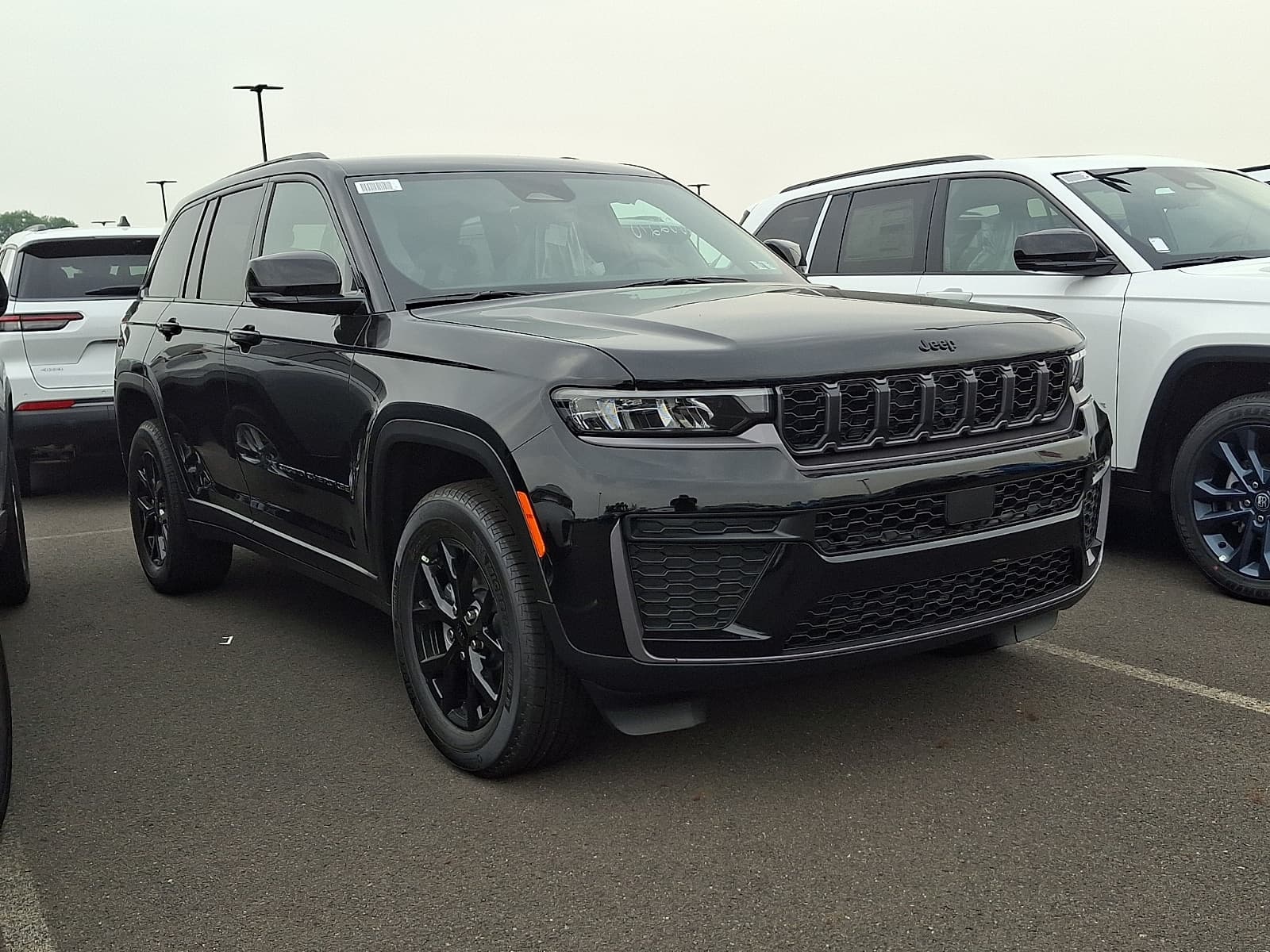 2026 Jeep Grand Cherokee Altitude 4x4 — photo 1 of 14