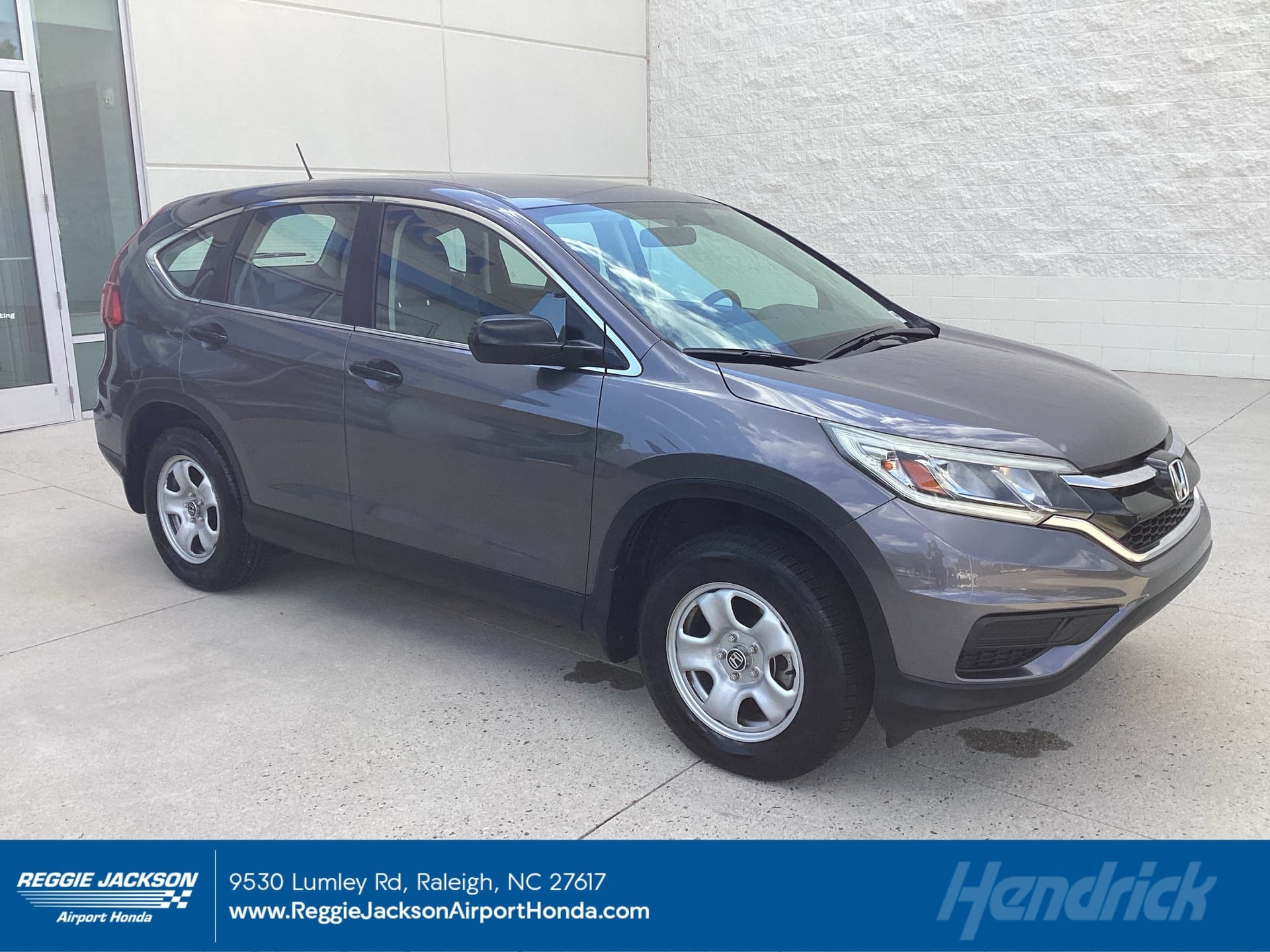 2016 Honda CR-V LX — photo 1 of 37
