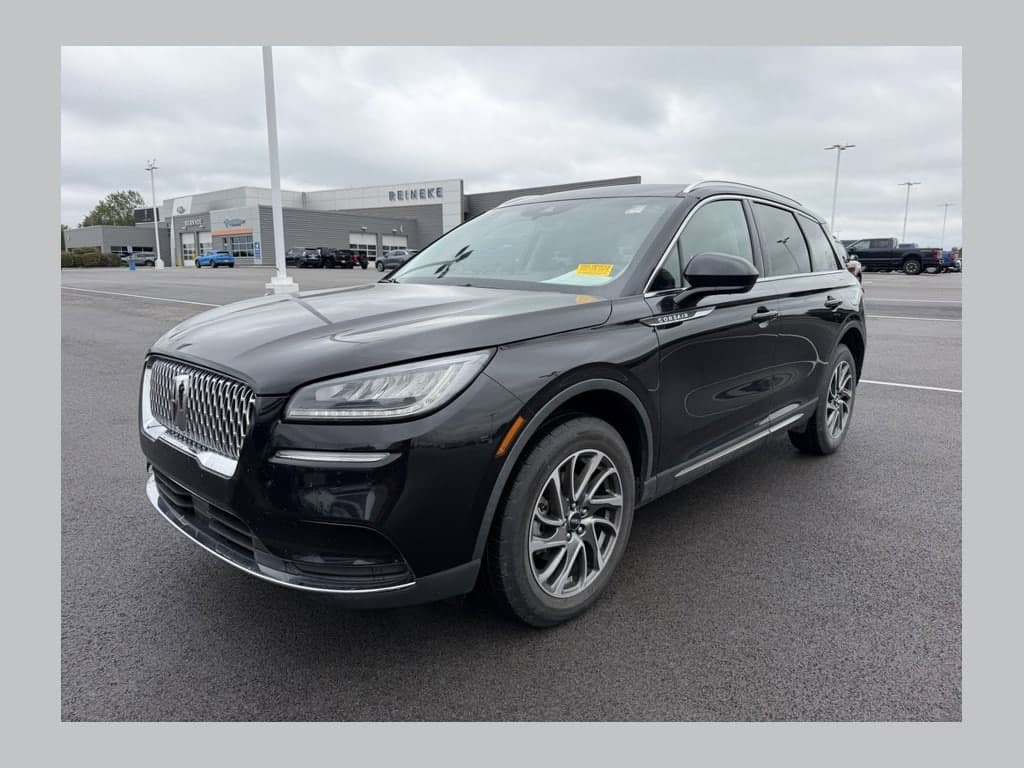 2022 Lincoln Corsair Standard — photo 1 of 19