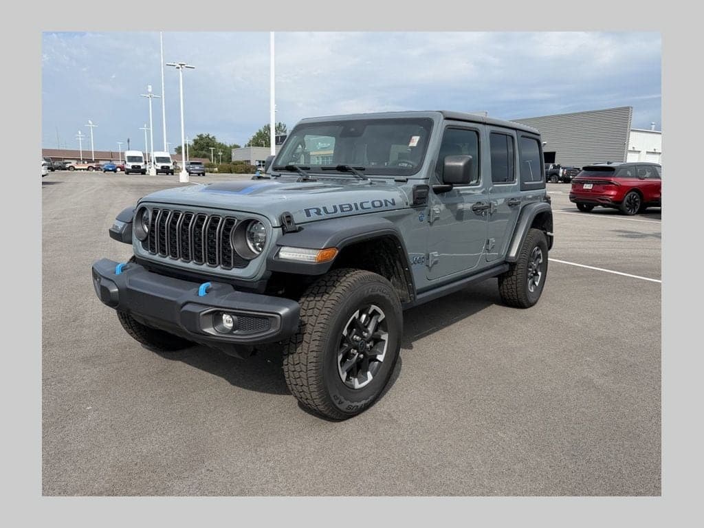 2024 Jeep Wrangler Rubicon — photo 1 of 17