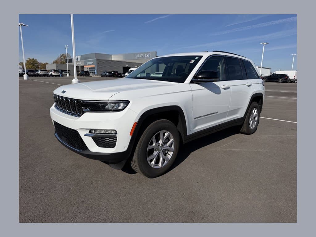 2022 Jeep Grand Cherokee Limited — photo 1 of 21