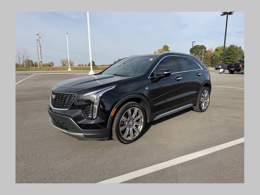 2019 Cadillac XT4 Base — photo 1 of 21