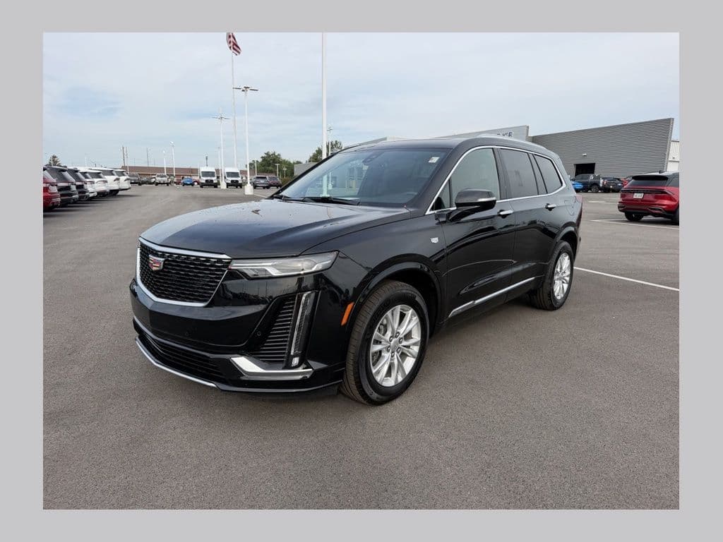 2024 Cadillac XT6 FWD Luxury — photo 1 of 19