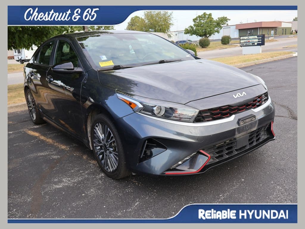 2022 Kia Forte GT-Line — photo 1 of 25