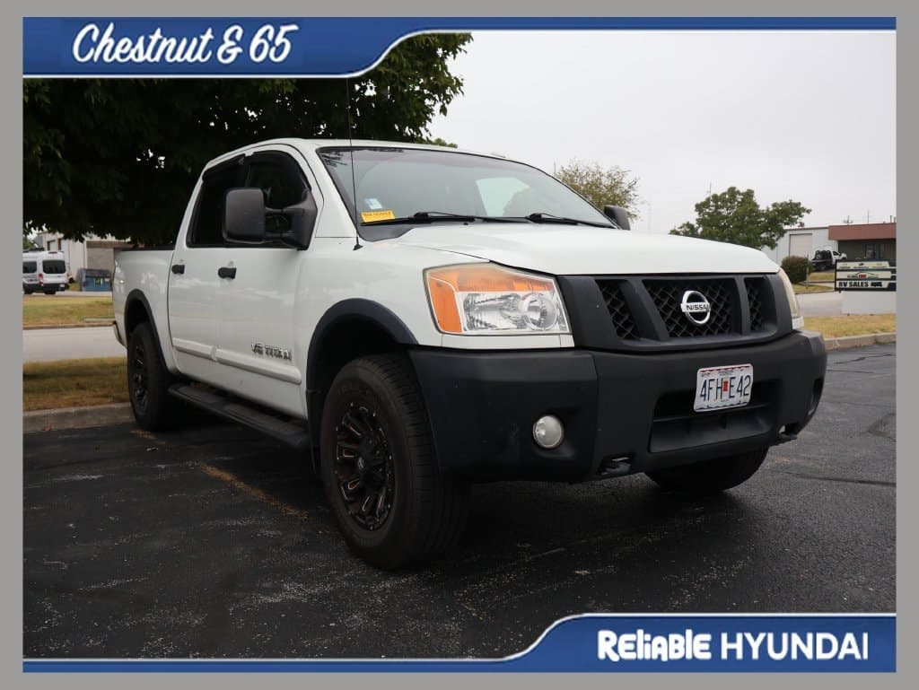 2014 Nissan Titan PRO-4X — photo 1 of 25