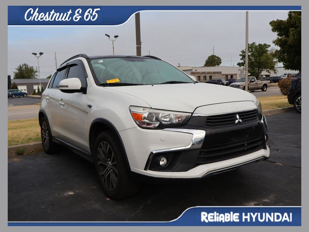 2016 Mitsubishi Outlander Sport Base — photo 1 of 25
