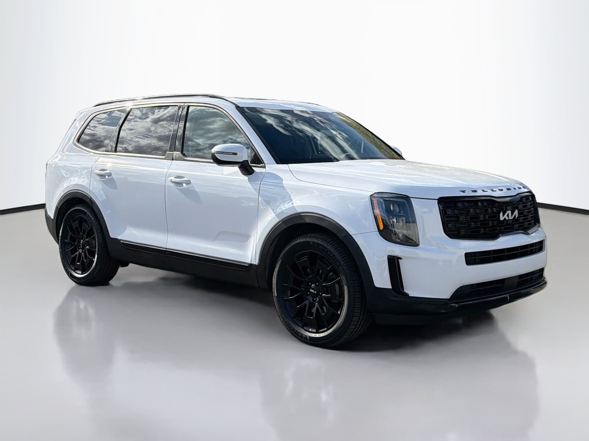 2022 Kia Telluride EX — photo 1 of 39