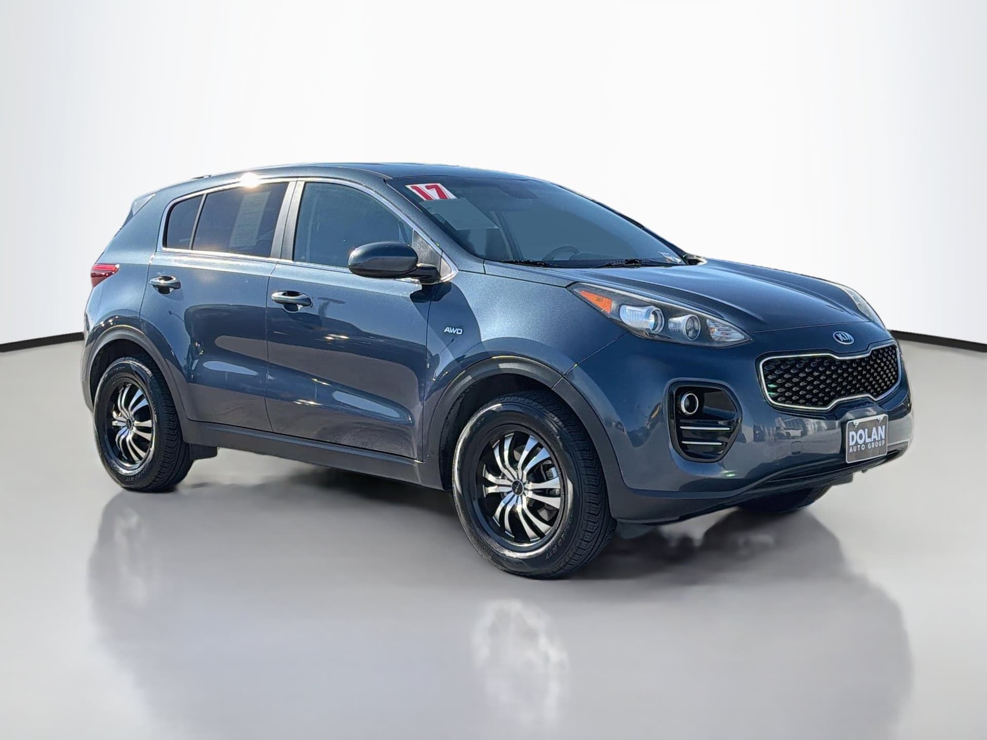 2017 Kia Sportage LX — photo 1 of 34