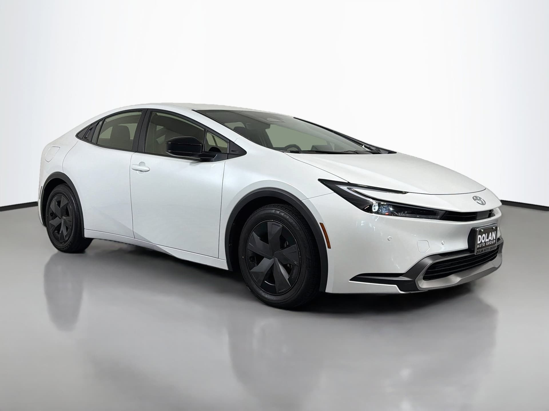 2023 Toyota Prius Prime SE — photo 1 of 33
