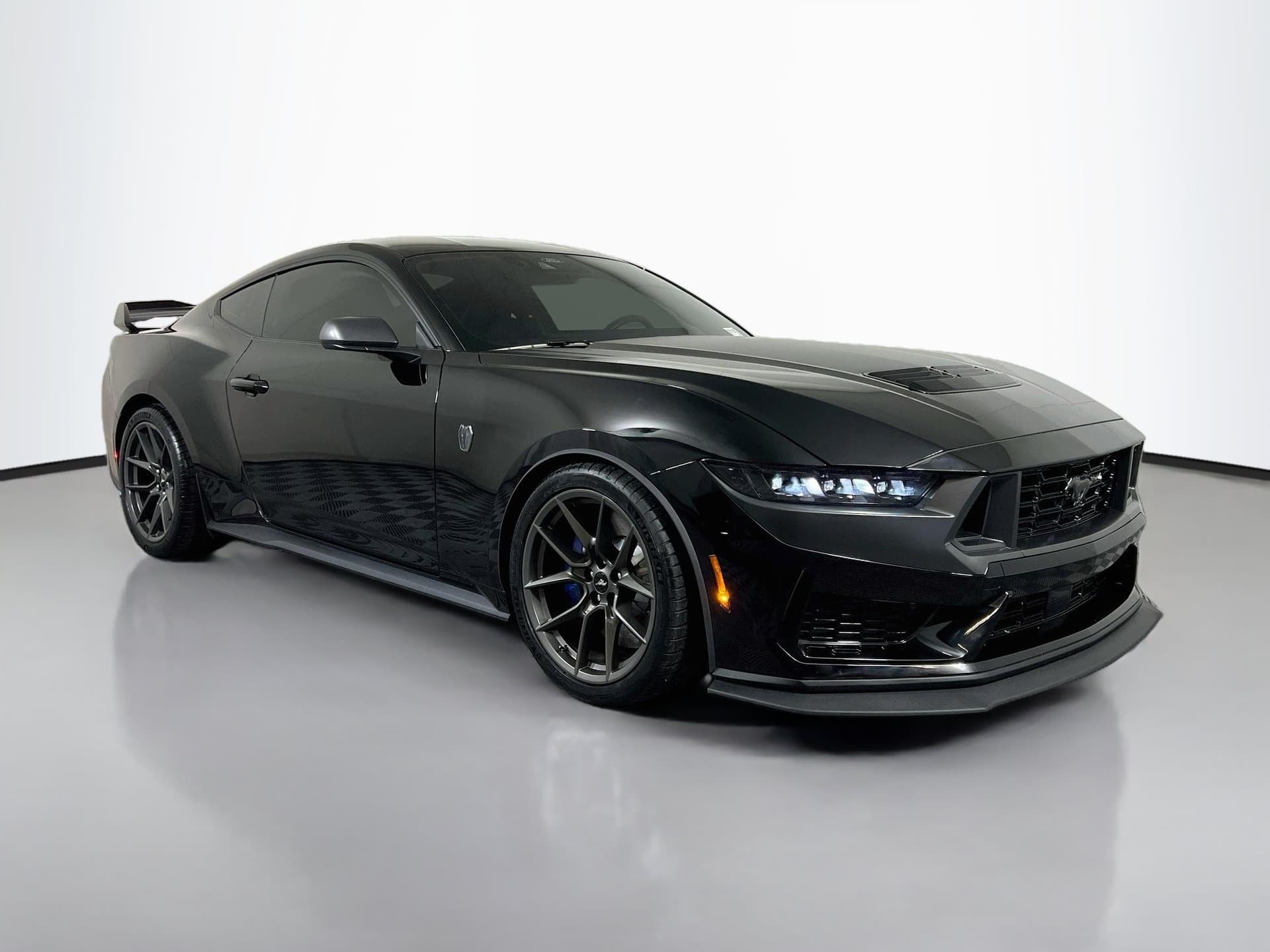 2025 Ford Mustang Dark Horse — photo 1 of 36