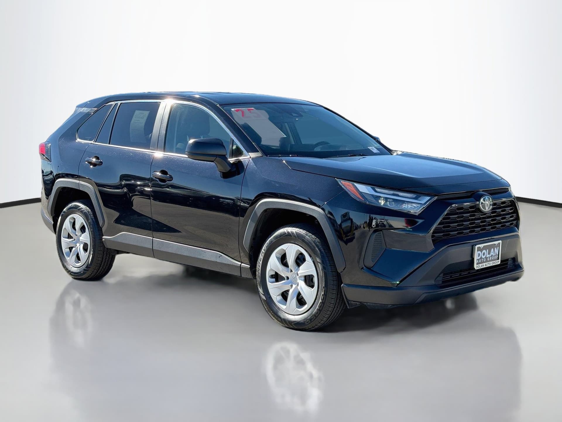 2025 Toyota RAV4 LE — photo 1 of 35