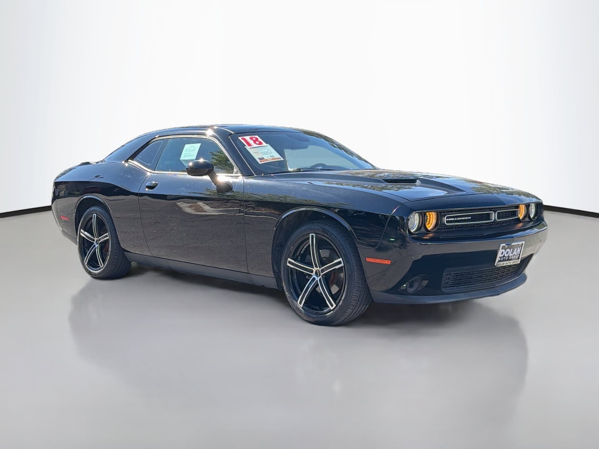 2018 Dodge Challenger SXT — photo 1 of 35