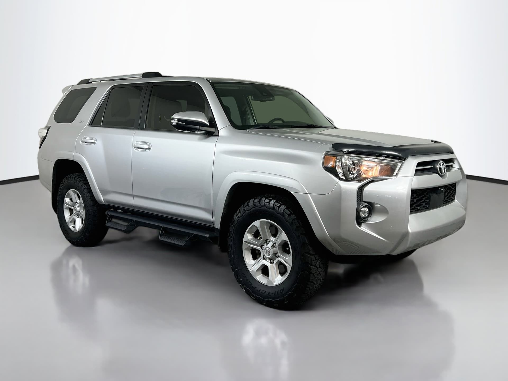 2023 Toyota 4Runner SR5 Premium — photo 1 of 38