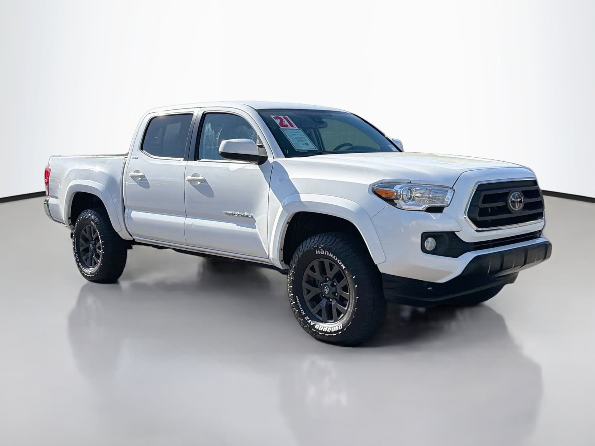 2021 Toyota Tacoma 4WD SR5 — photo 1 of 34