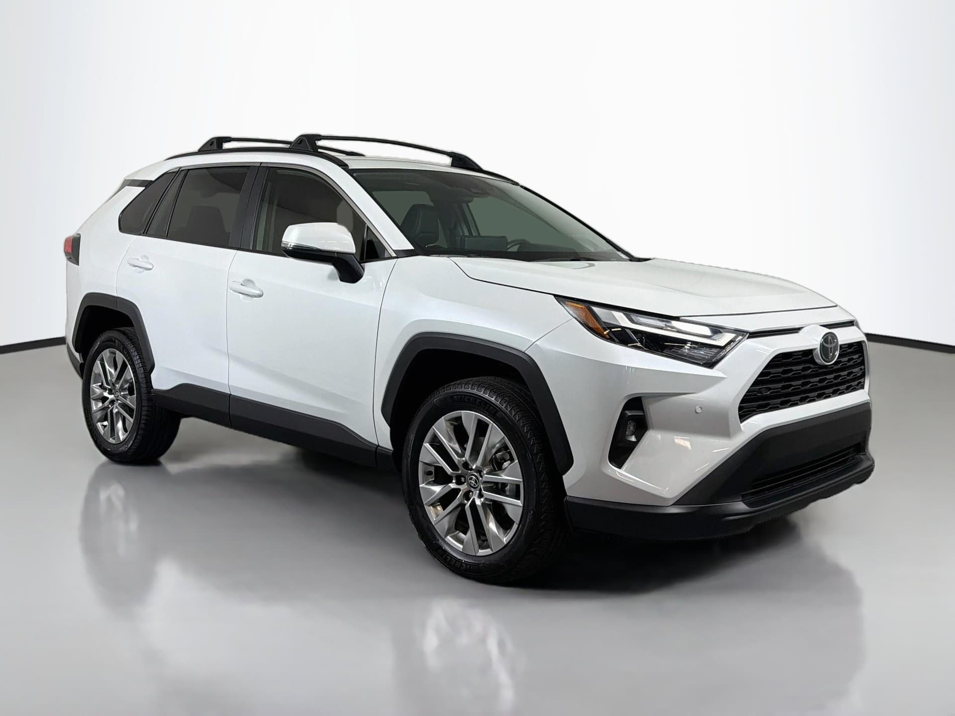 2025 Toyota RAV4 XLE Premium — photo 1 of 37