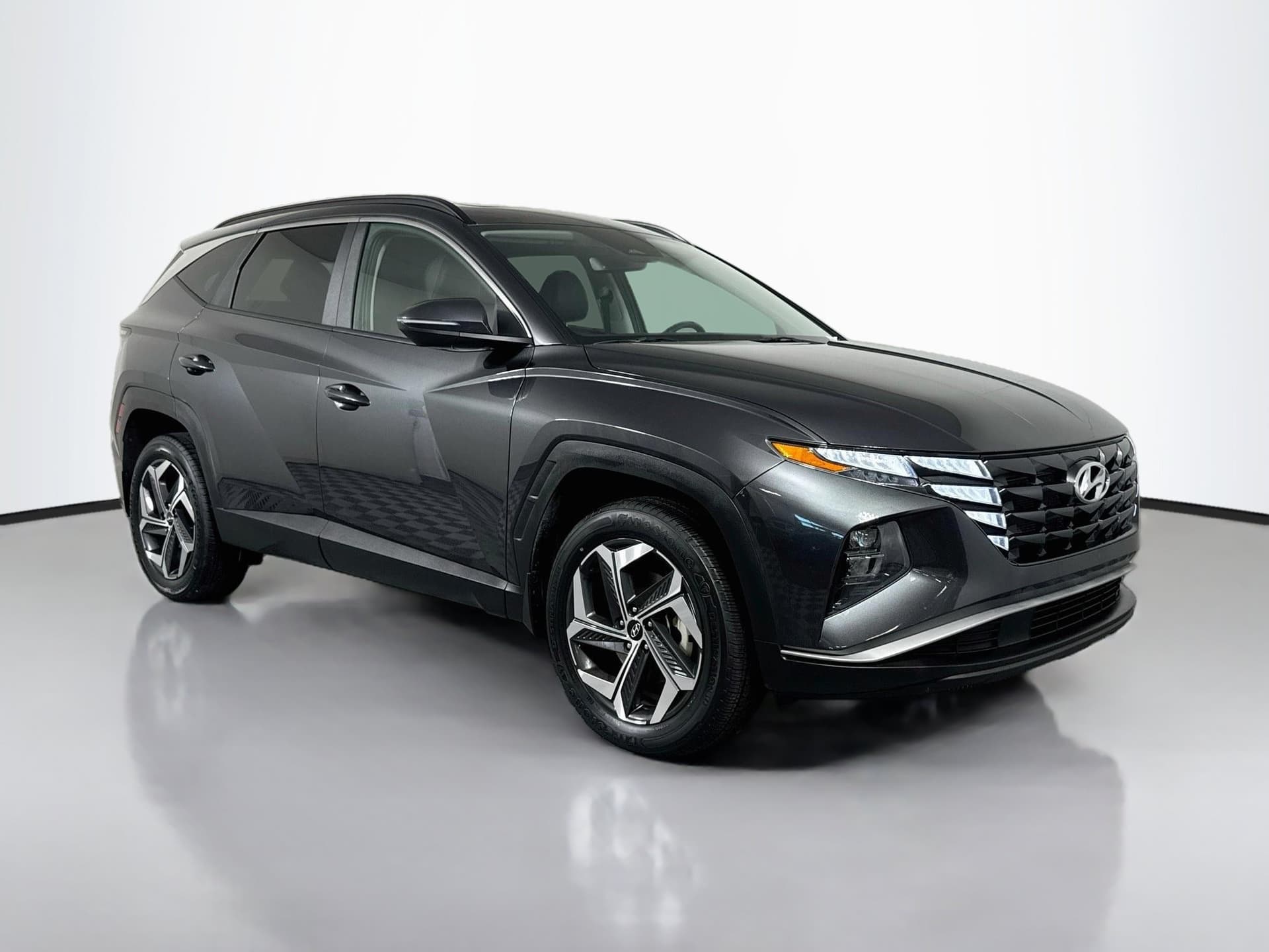 2023 Hyundai Tucson SEL — photo 1 of 37