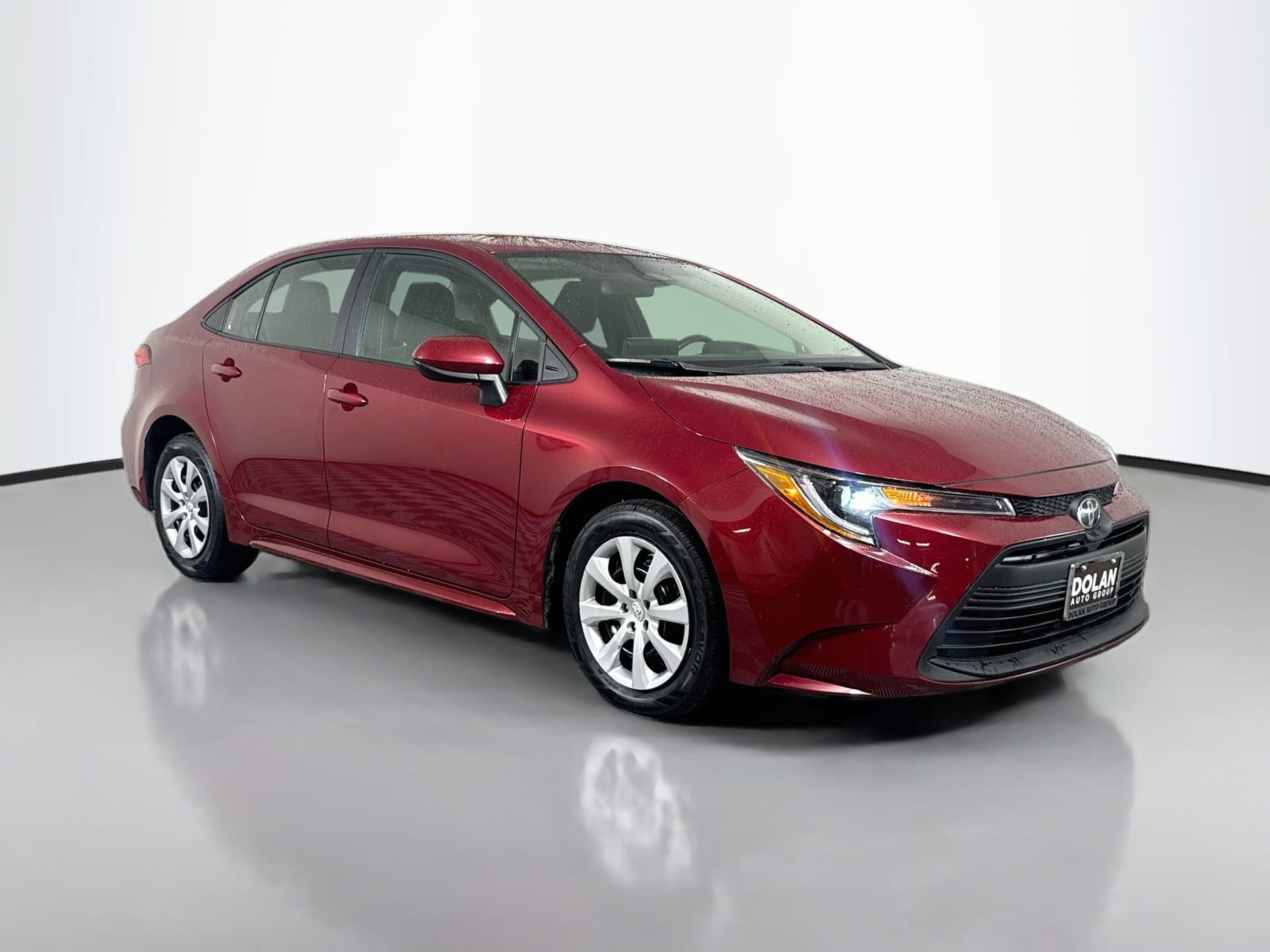 2025 Toyota Corolla LE — photo 1 of 35