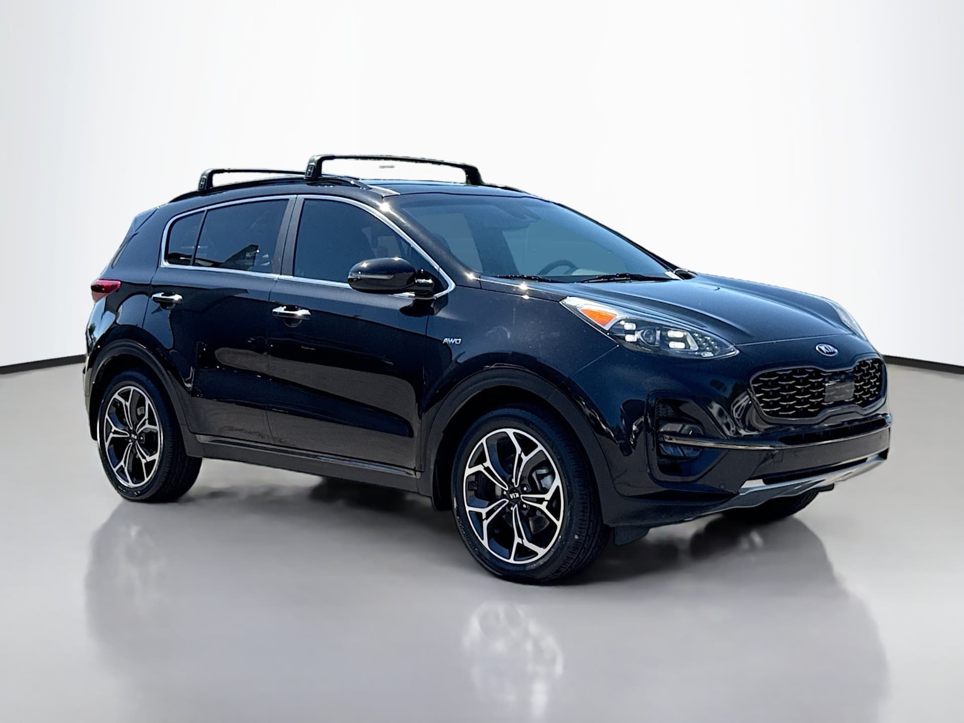 2022 Kia Sportage SX Turbo — photo 1 of 37