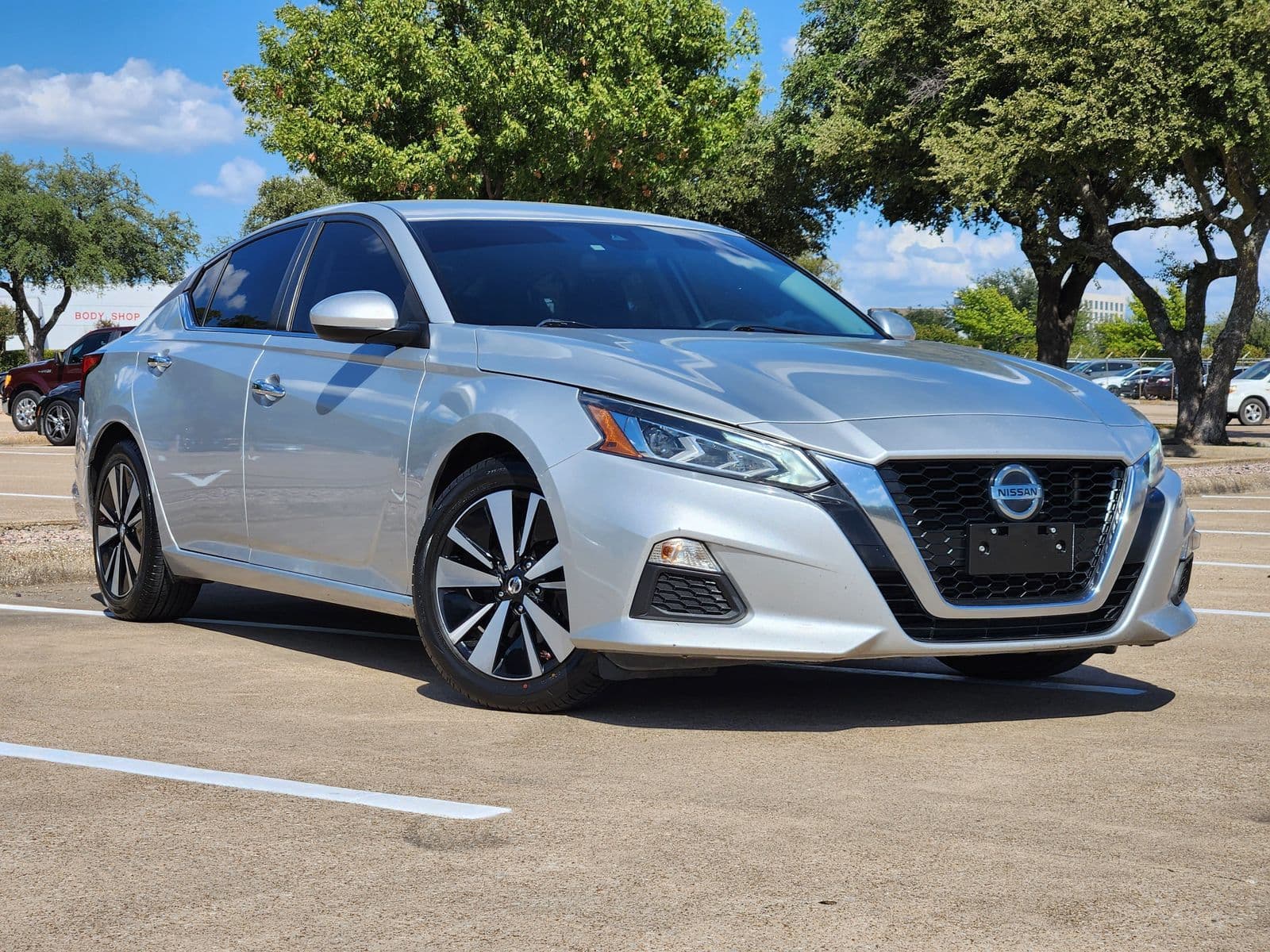 2022 Nissan Altima 2.5 SV — photo 1 of 41
