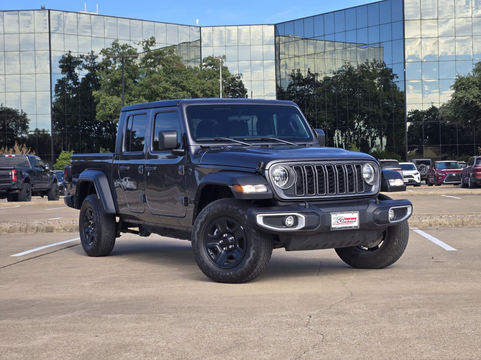 2025 Jeep Gladiator Sport — photo 1 of 43