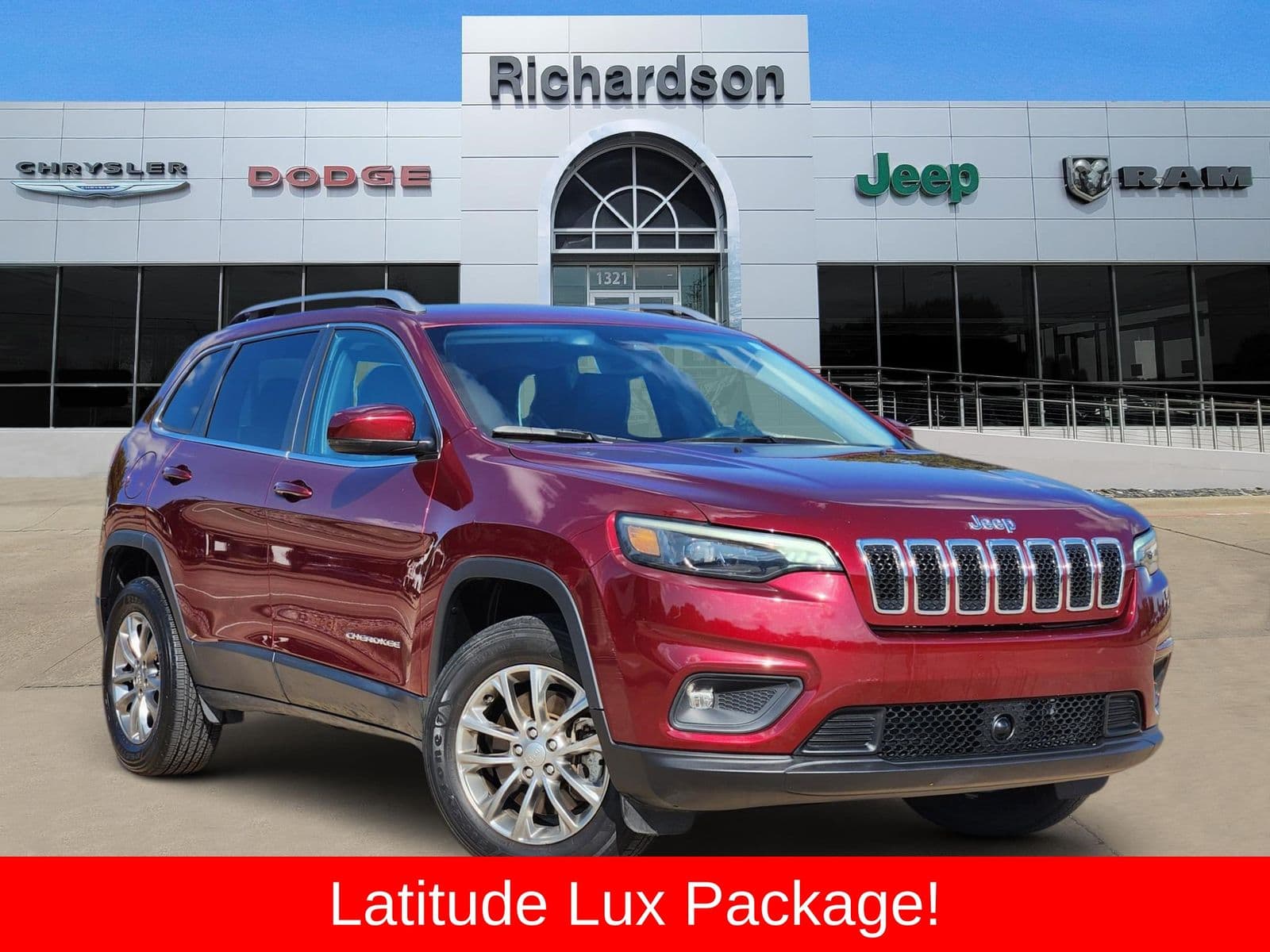 2021 Jeep Cherokee Latitude Lux — photo 1 of 43