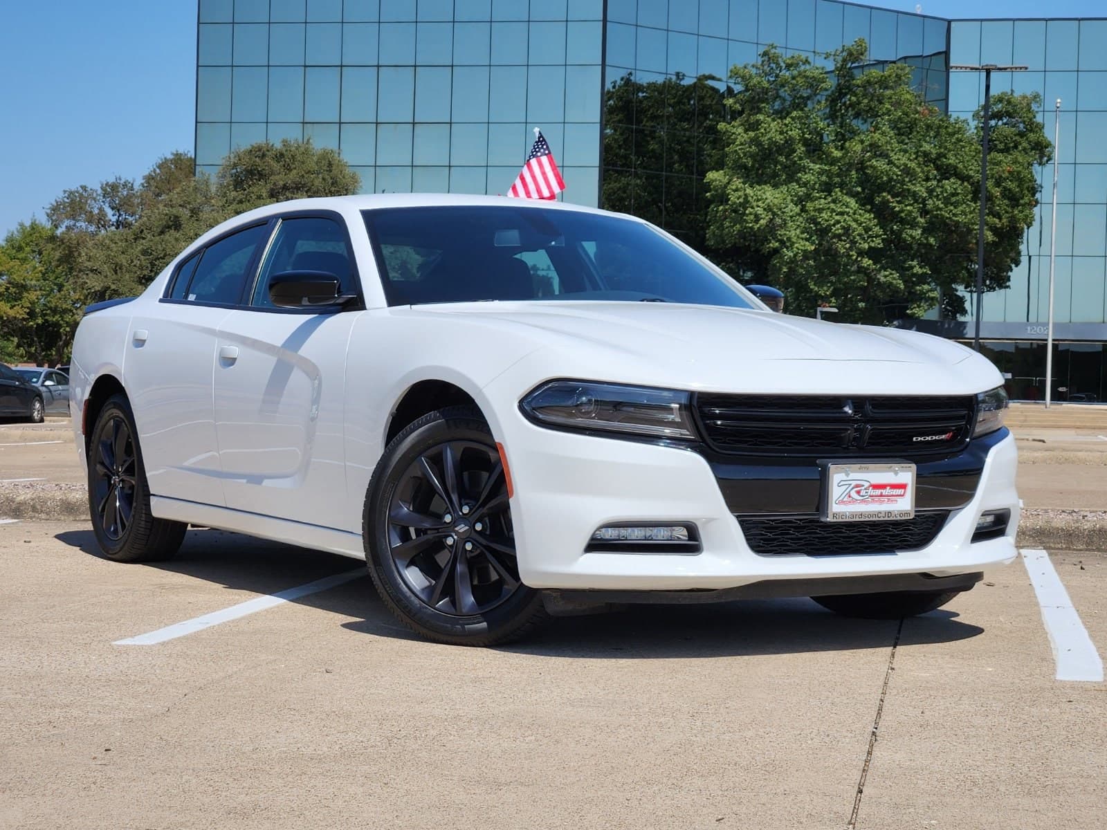 2023 Dodge Charger SXT — photo 1 of 41