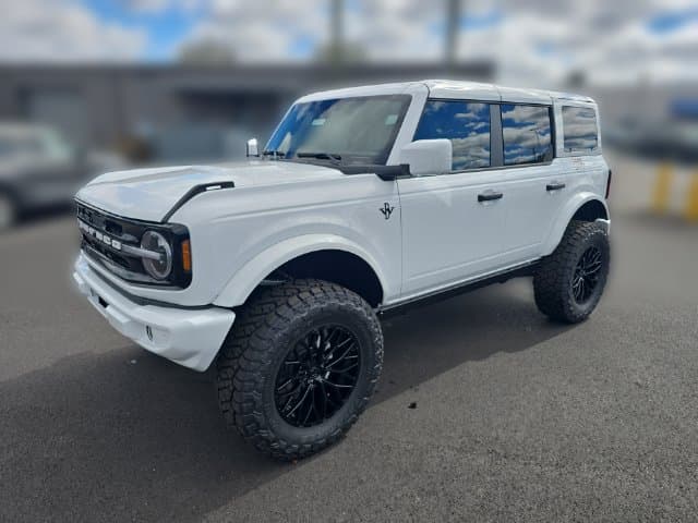2026 Ford Bronco Outer Banks — photo 1 of 31
