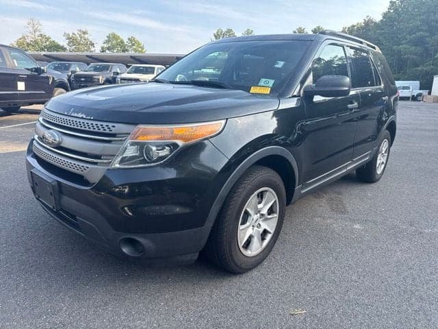 2013 Ford Explorer Base — photo 1 of 10