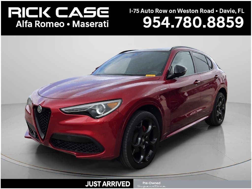 2023 Alfa Romeo Stelvio Veloce — photo 1 of 11