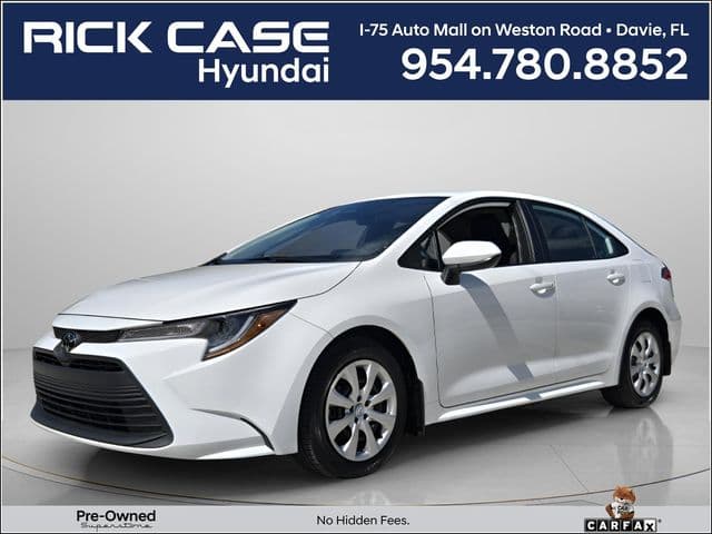 2025 Toyota Corolla LE — photo 1 of 24