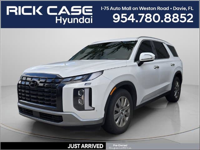 2024 Hyundai Palisade Base — photo 1 of 12