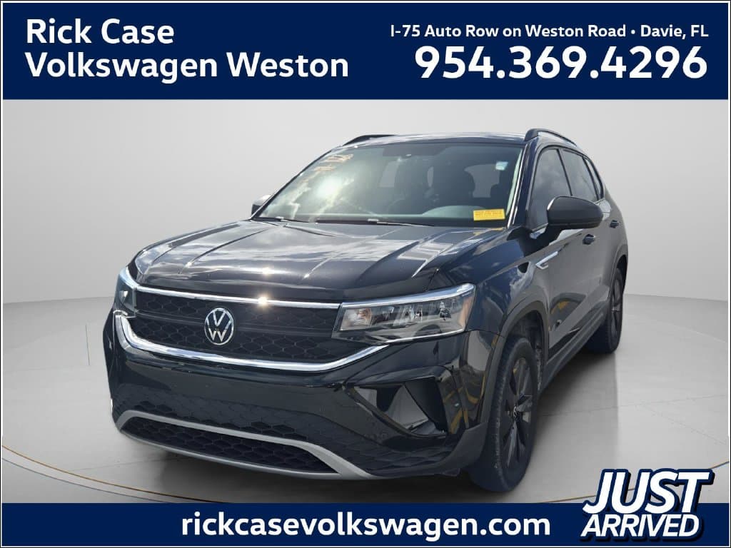 2023 Volkswagen Taos Base — photo 1 of 11