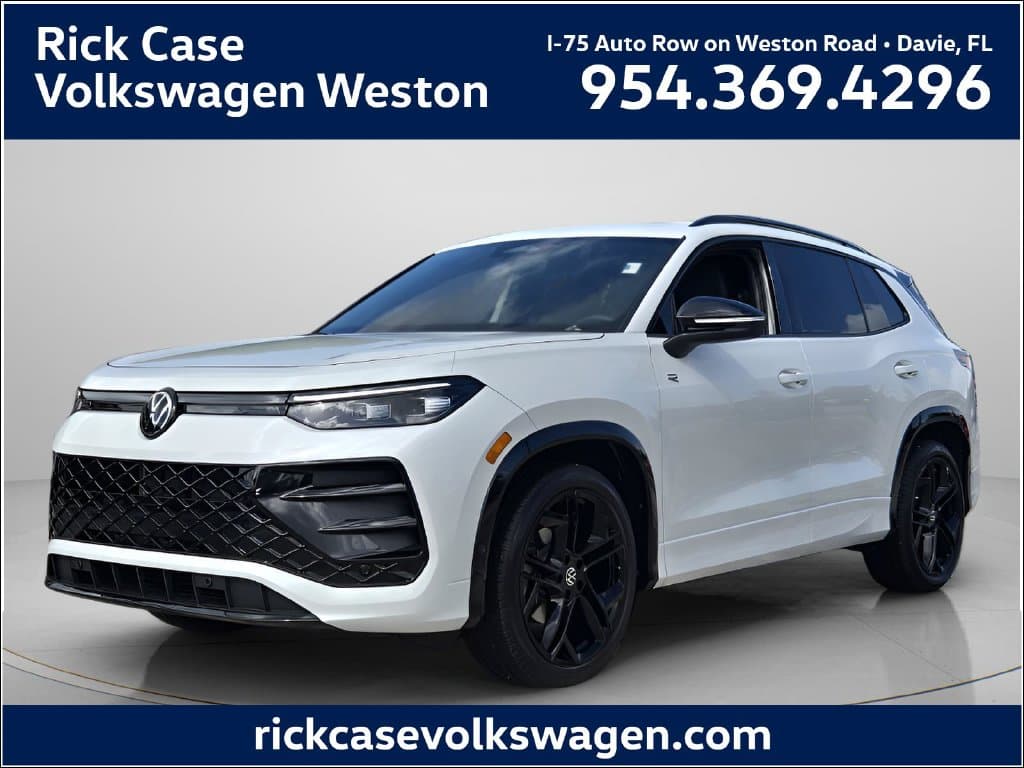 2026 Volkswagen Tiguan SE R-Line Black — photo 1 of 26