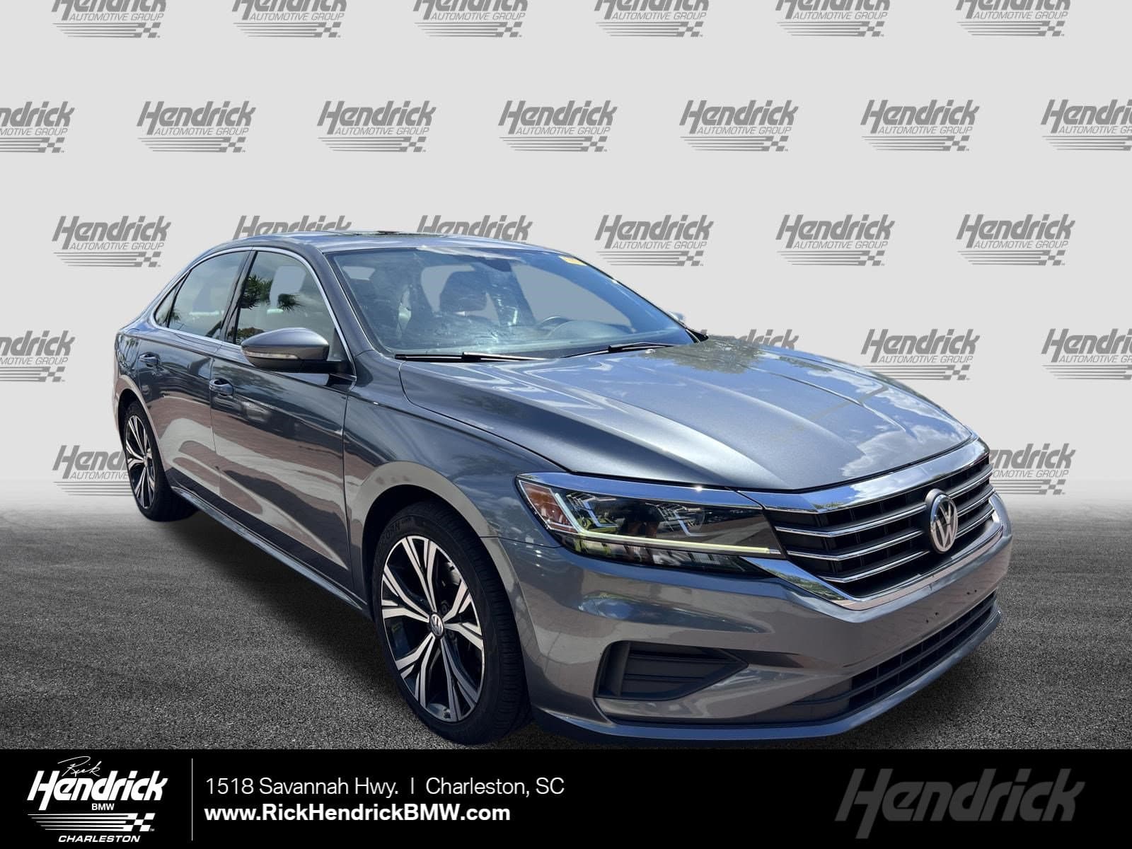 2021 Volkswagen Passat 2.0T SE — photo 1 of 41