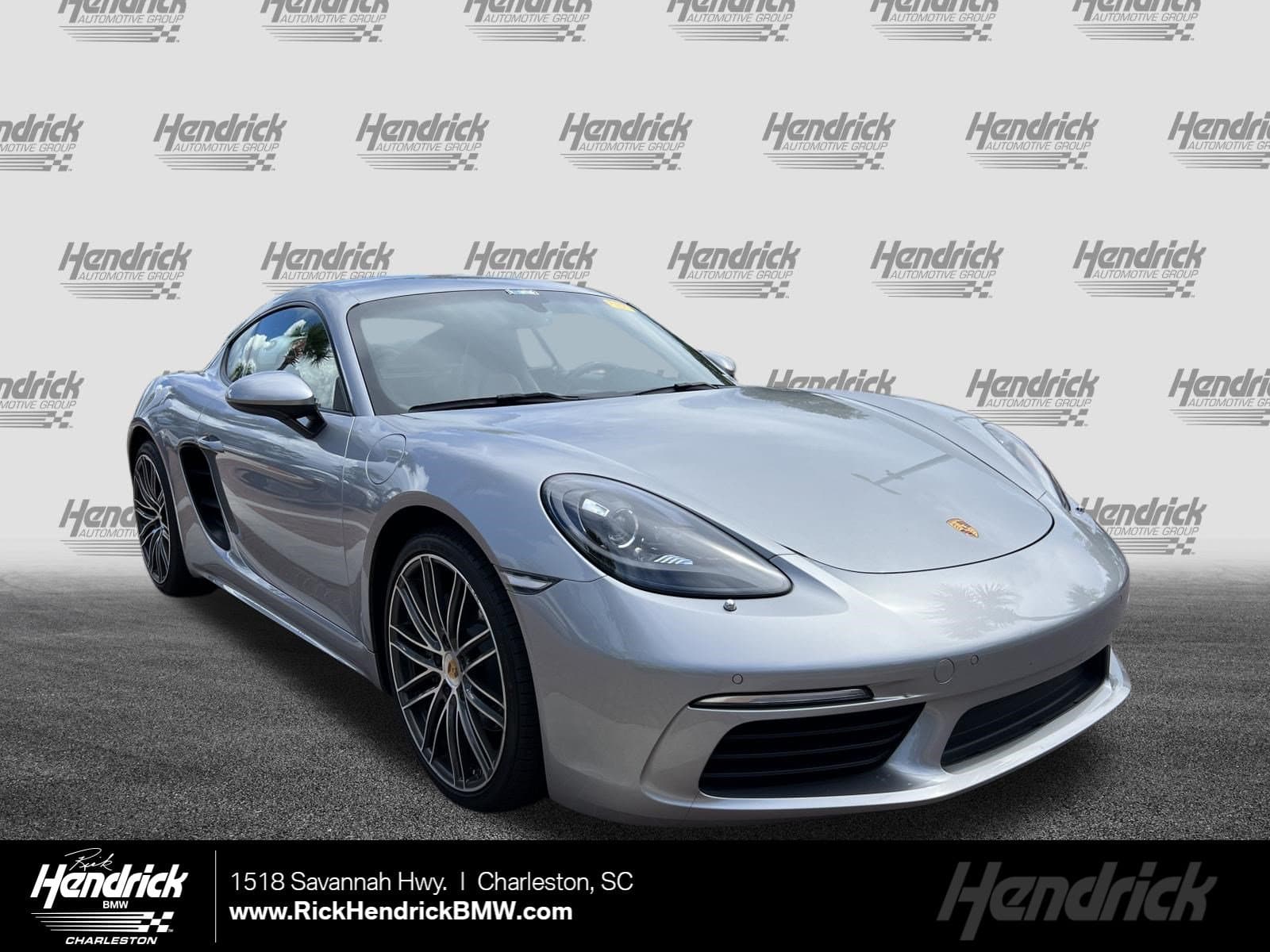 2018 Porsche 718 Cayman Base — photo 1 of 35